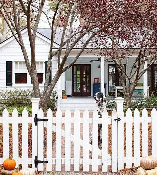 Classic White Picket Fence