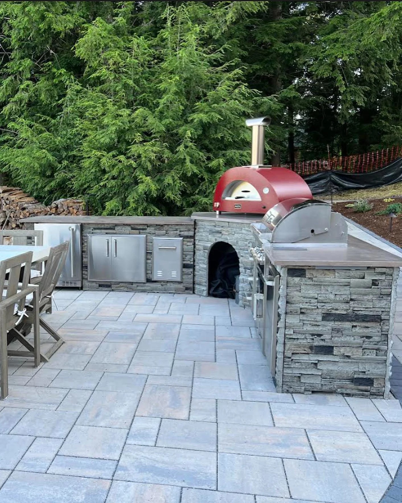 L-Shaped Outdoor Kitchen