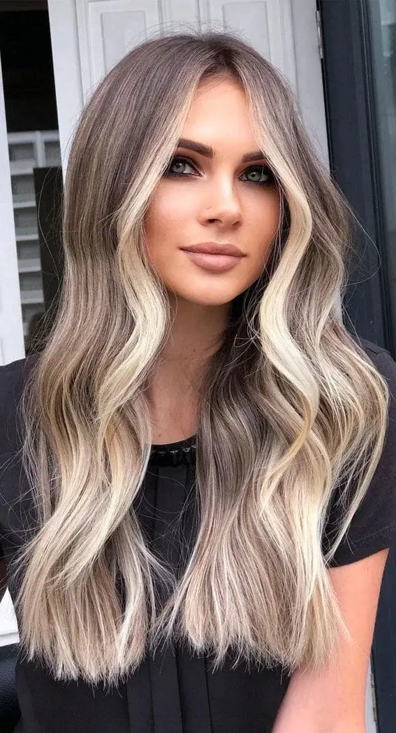 Face-Framing Blonde Balayage