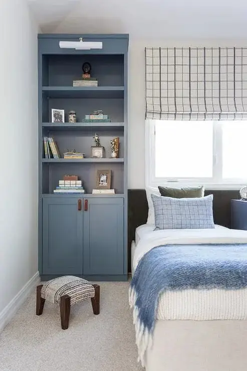 Style Built-In Shelving